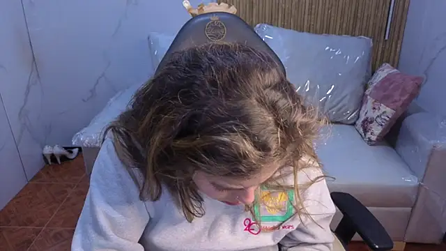 Kitten Cam online show from January 15, 2026, 5:05 pm