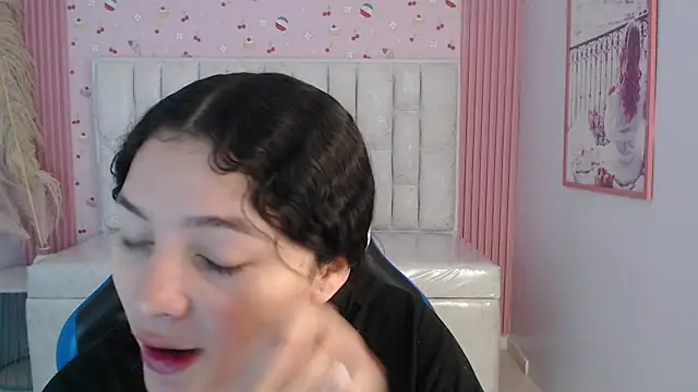 shalon diaz s online show from December 5, 2025, 1:20 pm