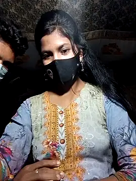 Hot couple 1 online show from March 7, 2025, 3:49 pm