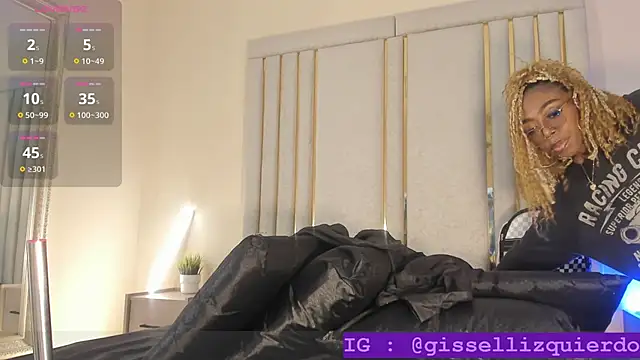 Liincostelloo online show from December 17, 2025, 7:42 pm