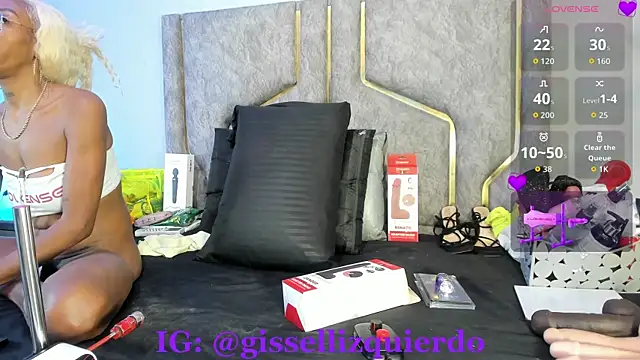 Snapshot of Liincostelloo chatting on May 26, 2026, 3:57 am Liincostelloo online show from May 26, 2026, 3:57 am