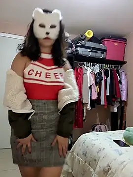 GinnyDelice online show from February 4, 2025, 2:39 am