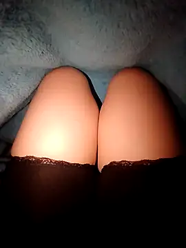 Snapshot of Ayochaa chatting on February 6, 2025, 6:02 pm Ayochaa online show from February 6, 2025, 6:02 pm