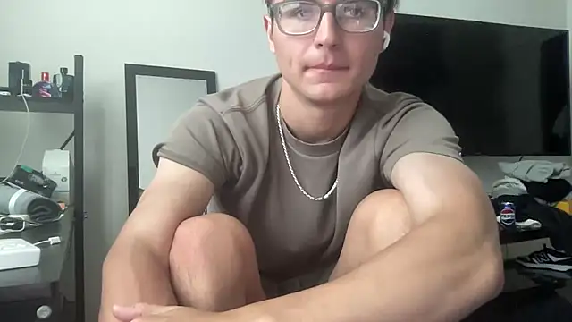 Snapshot of ryan_28747 chatting on June 14, 2026, 10:45 pm ryan 28747 online show from June 14, 2026, 10:45 pm