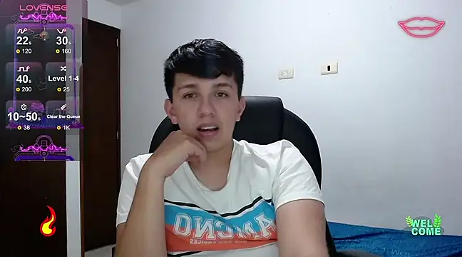 Snapshot of Alan_red chatting on February 14, 2025, 2:39 am Alan red online show from February 14, 2025, 2:39 am