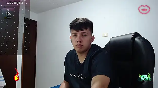 Snapshot of Alan_red chatting on February 24, 2025, 5:54 am Alan red online show from February 24, 2025, 5:54 am