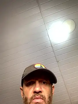 grossocalibre20 online show from March 18, 2025, 2:36 am