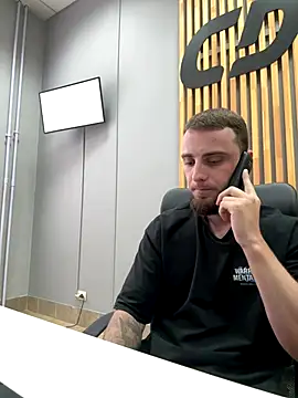 Snapshot of Ohhh_pleasure chatting on September 17, 2025, 5:09 am Ohhh pleasure online show from September 17, 2025, 5:09 am