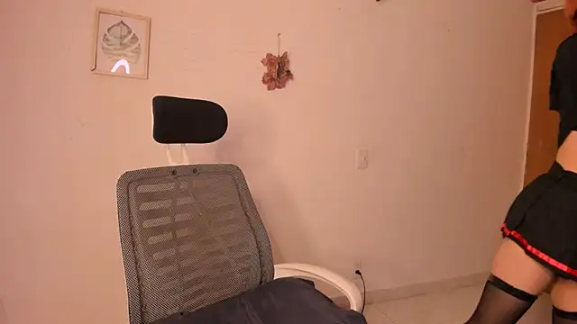 Snapshot of angelica_temptation chatting on March 11, 2026, 1:55 am angelica temptation online show from March 11, 2026, 1:55 am