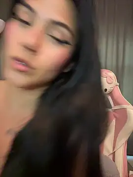 Snapshot of angelic1 chatting on May 7, 2026, 11:26 am angelic1 online show from May 7, 2026, 11:26 am