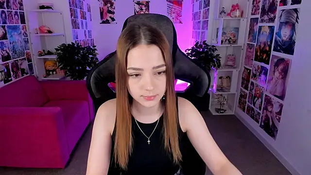 Snapshot of PamBeesly chatting on February 27, 2025, 9:43 am PamBeesly online show from February 27, 2025, 9:43 am