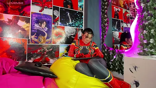 Snapshot of Zoe_Cheshire chatting on February 3, 2025, 12:04 am Zoe Cheshire online show from February 3, 2025, 12:04 am