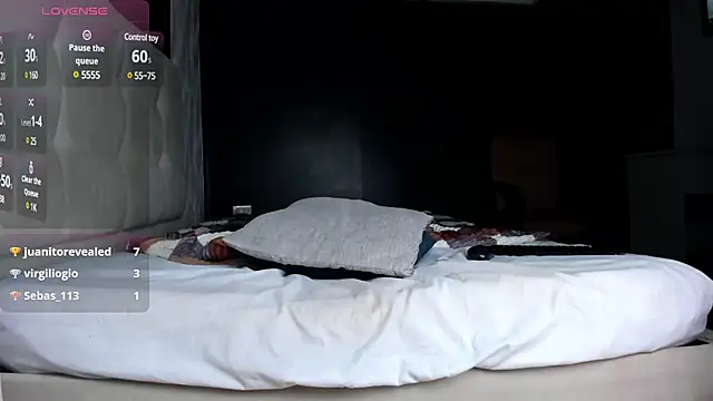 Snapshot of Zoe_Cheshire chatting on March 10, 2025, 9:43 am Zoe Cheshire online show from March 10, 2025, 9:43 am