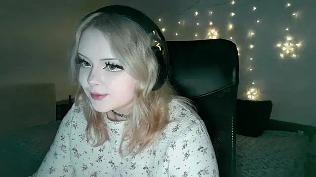 Electro doll online show from February 13, 2025, 11:06 am