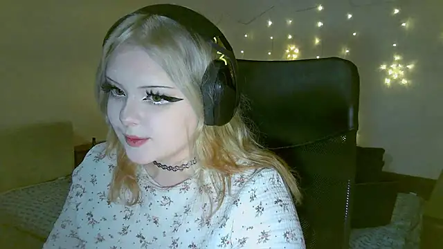 Electro doll online show from February 13, 2025, 2:09 pm