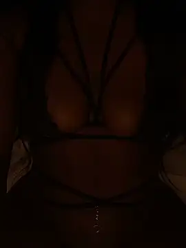 Snapshot of 3xoticNiyah chatting on May 16, 2026, 7:23 pm 3xoticNiyah online show from May 16, 2026, 7:23 pm