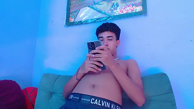 Kleo forever online show from January 19, 2025, 7:47 pm