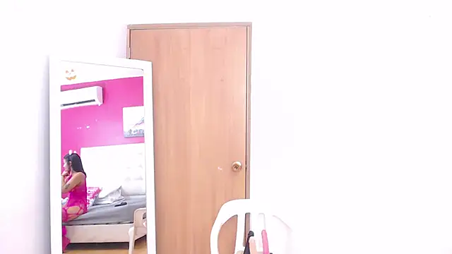 Snapshot of tinyy_whore18 chatting on February 12, 2025, 4:22 pm tinyy whore18 online show from February 12, 2025, 4:22 pm