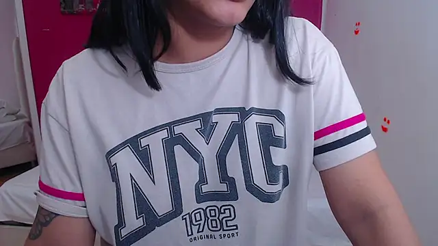 Snapshot of tinyy_whore18 chatting on March 5, 2025, 3:07 pm tinyy whore18 online show from March 5, 2025, 3:07 pm