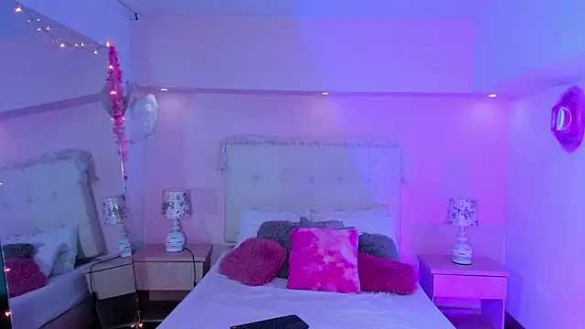 ScarlettDreamss7 online show from March 13, 2025, 3:06 pm