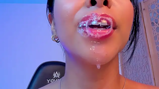 sophierooy22 online show from January 30, 2025, 7:48 pm