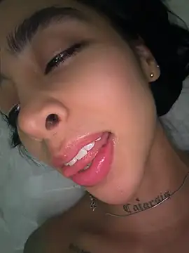Snapshot of sophierooy22 chatting on July 25, 2026, 1:47 am sophierooy22 online show from July 25, 2026, 1:47 am
