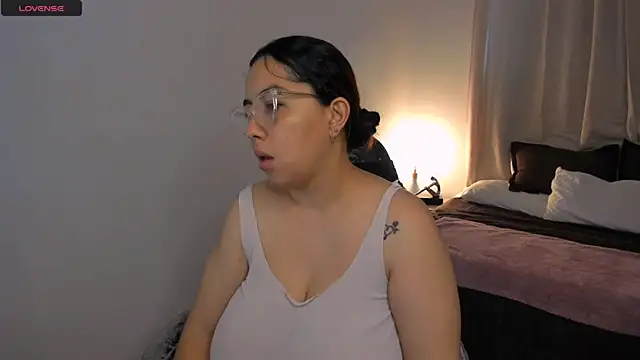 brithany olson25 online show from September 15, 2025, 11:54 am