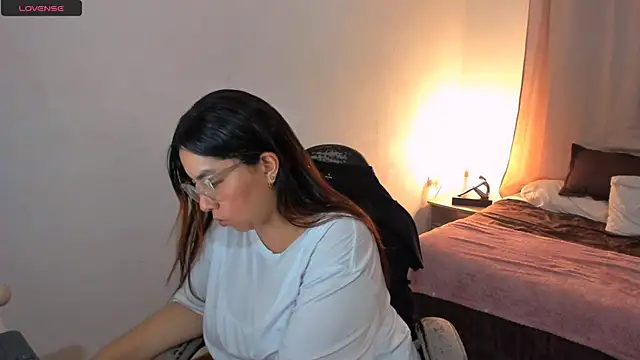 brithany olson25 online show from October 15, 2025, 12:55 am