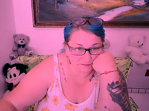 Snapshot of mayamayx chatting on October 5, 2025, 7:12 pm mayamayx online show from October 5, 2025, 7:12 pm