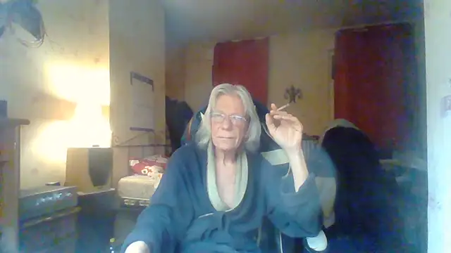 rosanetrav online show from November 7, 2025, 5:29 am