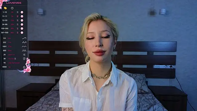 SallyCha online show from February 10, 2025, 9:15 pm