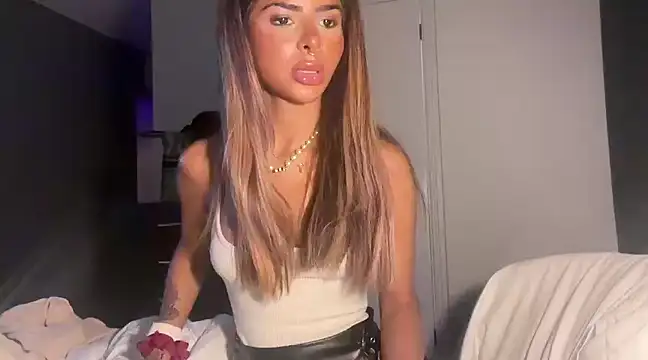 Snapshot of AngelFaye chatting on February 26, 2025, 1:53 am AngelFaye online show from February 26, 2025, 1:53 am