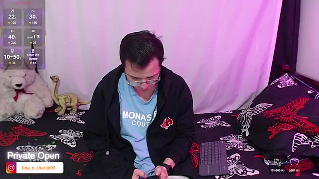 Snapshot of Tina_4_Charlie chatting on September 30, 2025, 10:42 am Tina 4 Charlie online show from September 30, 2025, 10:42 am