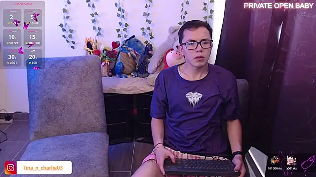 Snapshot of Tina_4_Charlie chatting on November 30, 2025, 2:54 pm Tina 4 Charlie online show from November 30, 2025, 2:54 pm