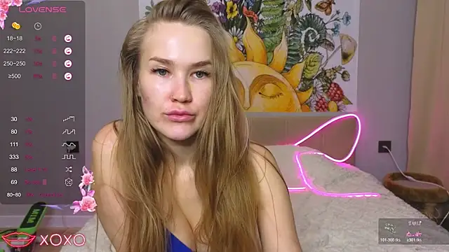 DianaShermy online show from November 9, 2025, 3:32 pm