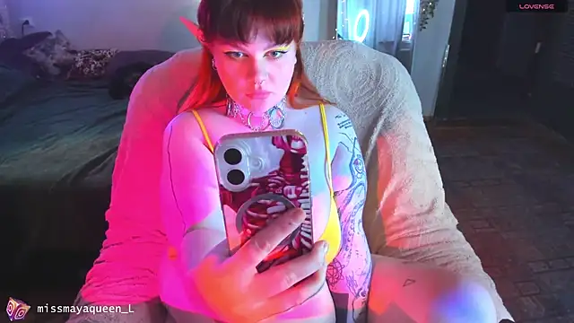 Snapshot of missmayaqueen chatting on July 11, 2026, 12:19 pm missmayaqueen online show from July 11, 2026, 12:19 pm