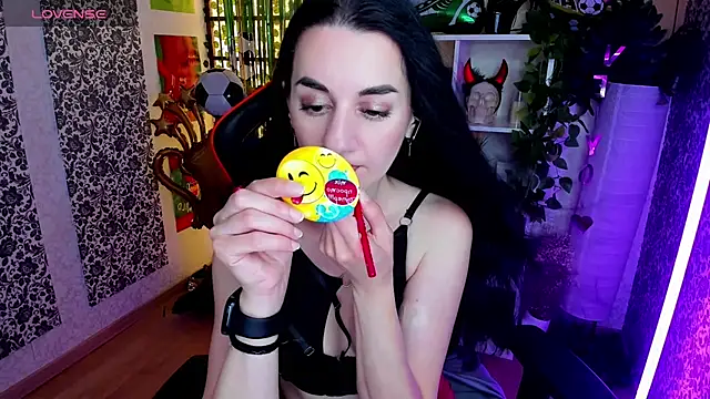 JessicaAlfo online show from June 27, 2026, 2:27 am