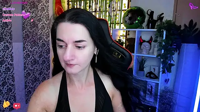 JessicaAlfo online show from July 24, 2026, 2:31 am