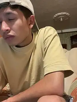 Snapshot of sebaxx8_ chatting on February 24, 2025, 3:53 pm sebaxx8 online show from February 24, 2025, 3:53 pm