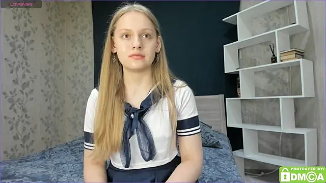 onelovelyalice online show from January 22, 2025, 8:59 pm