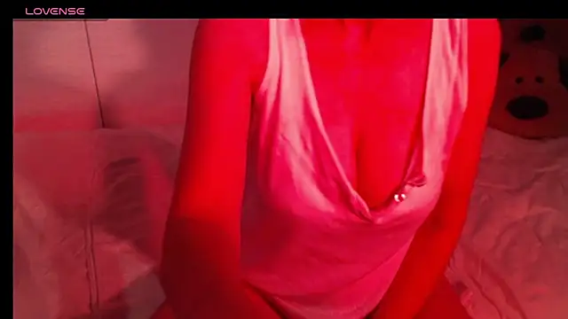 sweetchani666 online show from February 13, 2026, 8:21 am