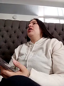 ary-cooper online show from December 2, 2025, 7:20 pm