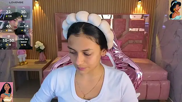 Snapshot of lilith_petit_sub chatting on November 28, 2025, 3:20 am lilith petit sub online show from November 28, 2025, 3:20 am