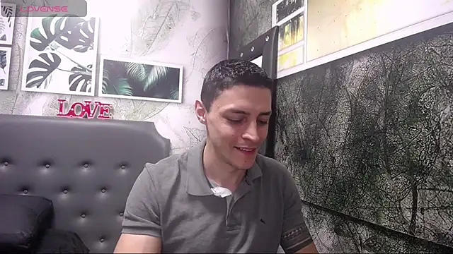 Snapshot of Frank_Millers chatting on February 6, 2025, 11:32 am Frank Millers online show from February 6, 2025, 11:32 am