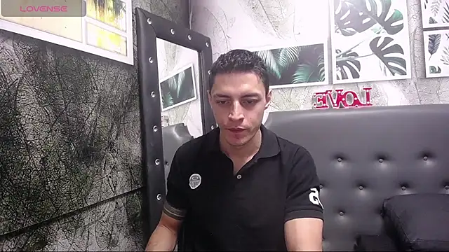 Snapshot of Frank_Millers chatting on February 11, 2025, 4:02 pm Frank Millers online show from February 11, 2025, 4:02 pm