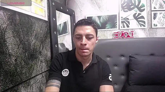 Snapshot of Frank_Millers chatting on February 11, 2025, 7:05 pm Frank Millers online show from February 11, 2025, 7:05 pm