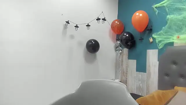 Snapshot of Frank_Millers chatting on October 24, 2025, 8:16 pm Frank Millers online show from October 24, 2025, 8:16 pm