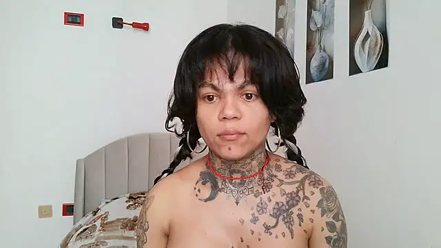 Snapshot of serena__vedette chatting on June 13, 2026, 8:56 am serena vedette online show from June 13, 2026, 8:56 am