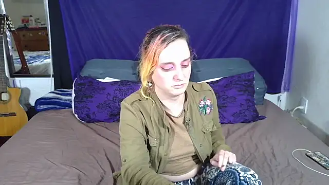 Evelan420 online show from October 9, 2025, 11:58 pm