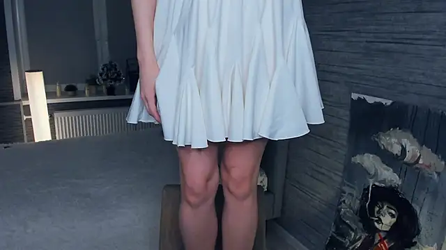 Snapshot of FloraDobb chatting on January 28, 2025, 10:34 pm FloraDobb online show from January 28, 2025, 10:34 pm